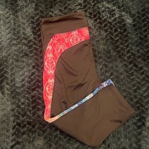 Aeropostale *FINAL DROP* Capri Rainbow Athletic Leggings🌈